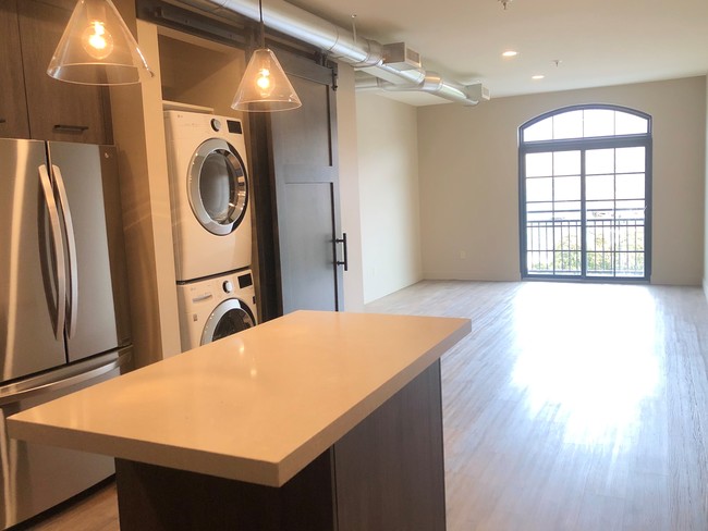 Photo - Salt Lake Costume Apartments