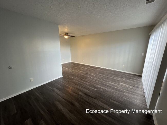 Photo - 2 Bedroom 1 Bathroom Garden Level Apartmen... Unit 125