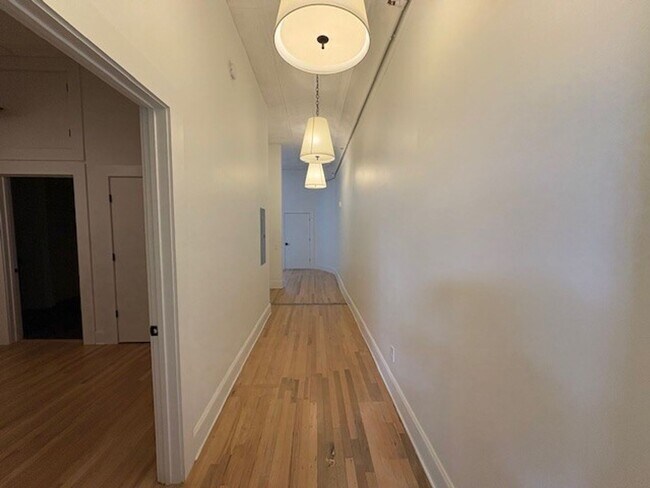 Photo - 576 Mulberry St