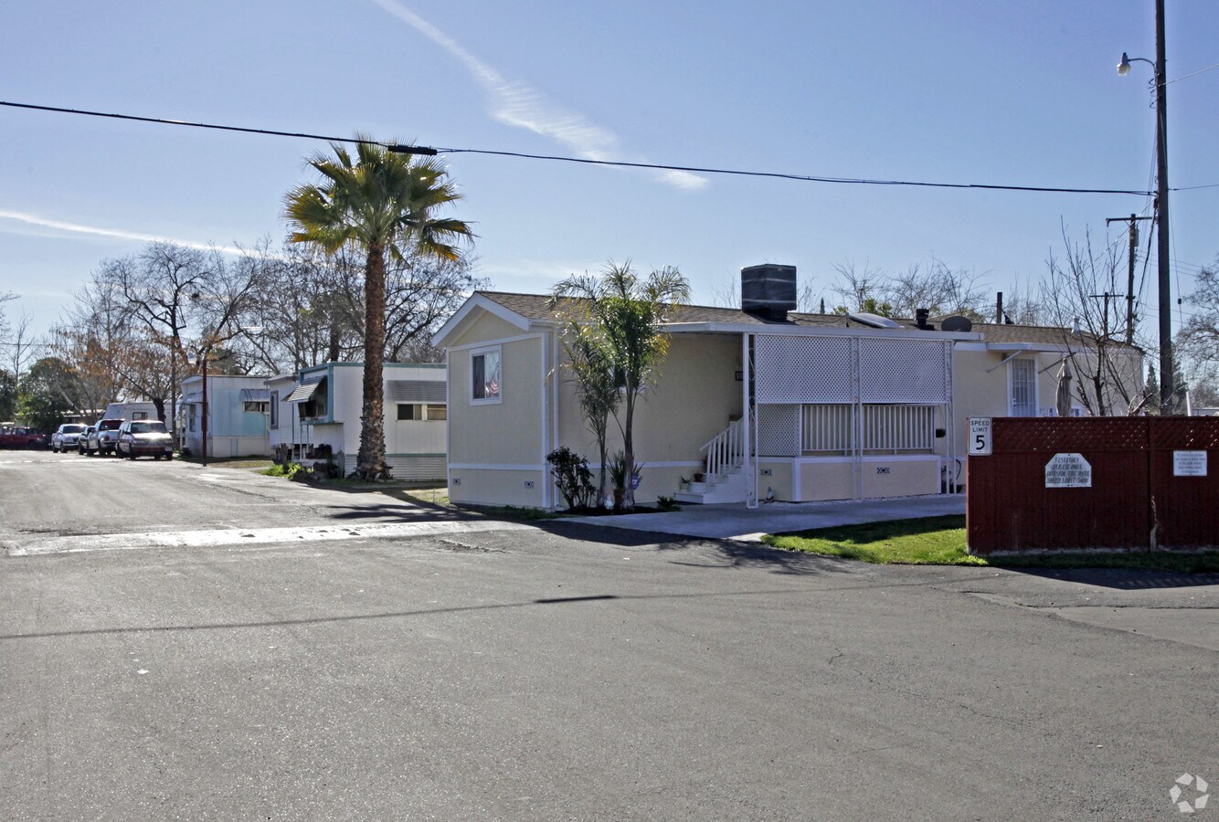 Photo - Sacramento Mobile Home & RV Park