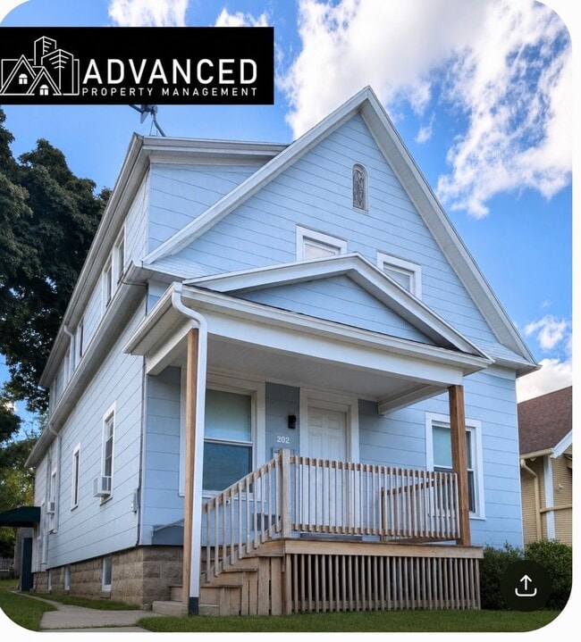 Building Photo - 3735 N 9th St Unit 3735