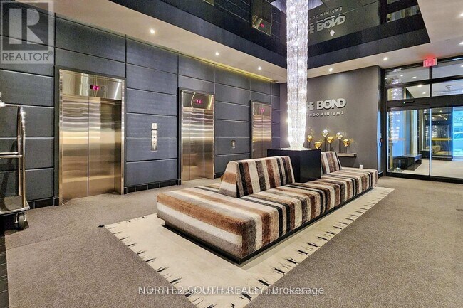 Photo - 290 Adelaide St W Unit 2703