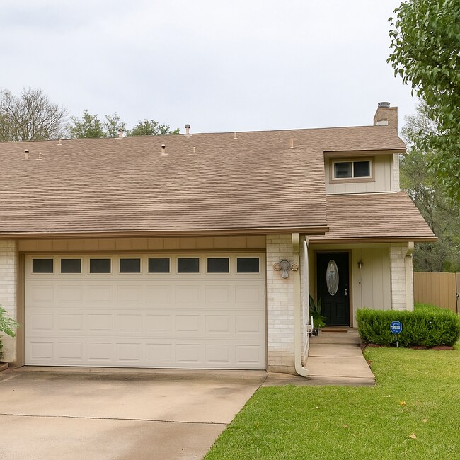 Building Photo - Spacious Home in Eanes ISD Unit B