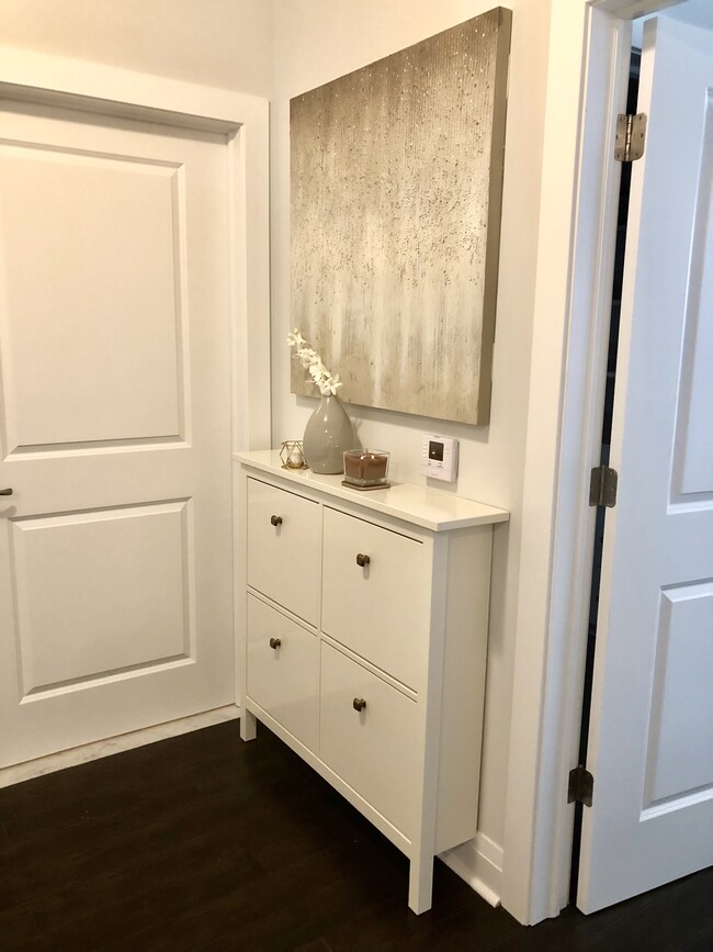 Photo - 1901 Summit Ave Unidad 304