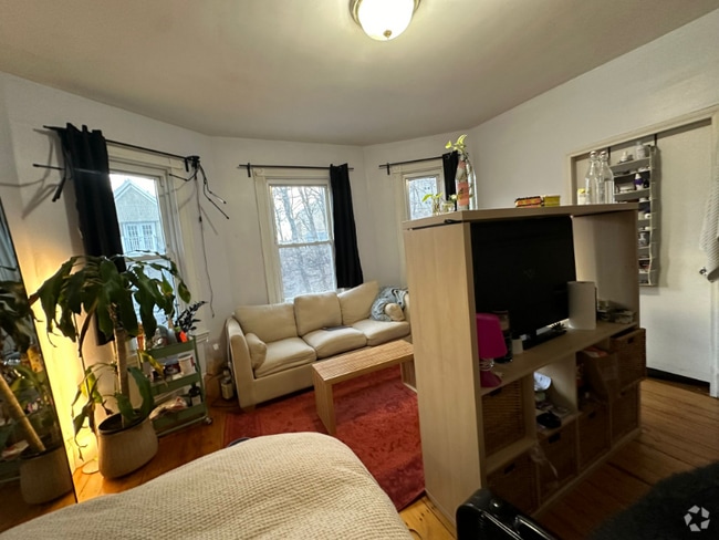 Building Photo - 9 Cardington St Rental