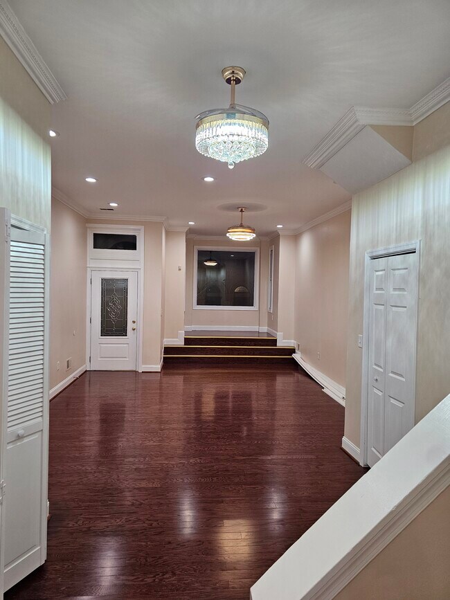 Sala de estar/Comedor/Rincón de lectura - 1919 Saint Paul St