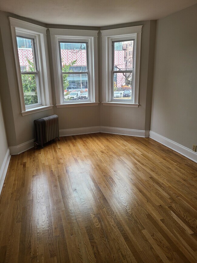 Photo - 1185 Commonwealth Ave Unidad 11