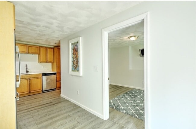 Photo - 103 Walnut St