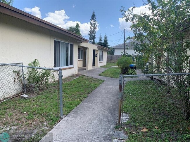 Building Photo - 2760 NW 58th Terrace Rental
