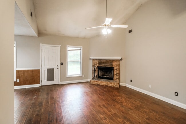 Photo - 1332 Crestview Rd