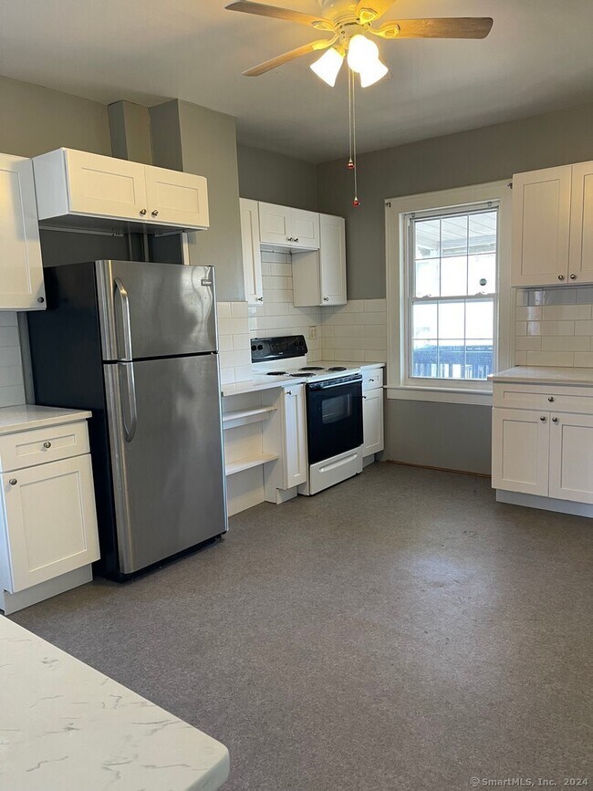 Photo - 85 Aetna St Unit APT 13