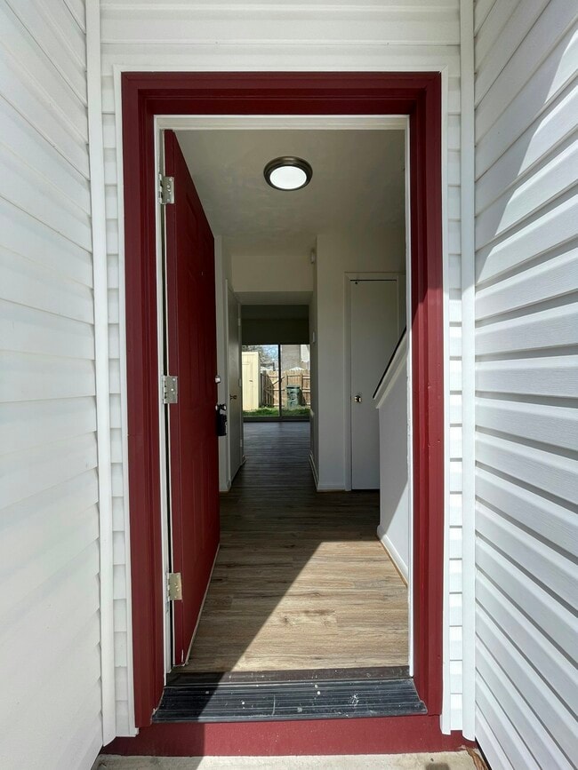 Photo - 3953 Old Brook Rd