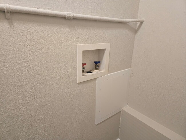 Photo - 1643 Beeler St