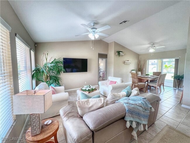 Photo - 137 SE 17th Terrace