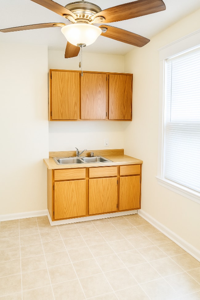 Photo - 746-748 Smith Ave S Unit 748