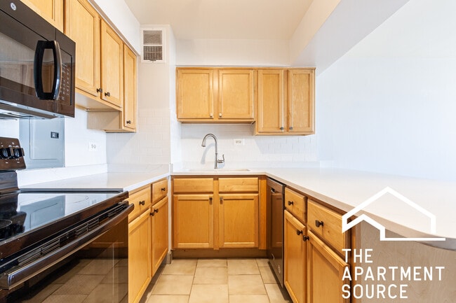 Photo - 6030 N Sheridan Rd Unit 1003