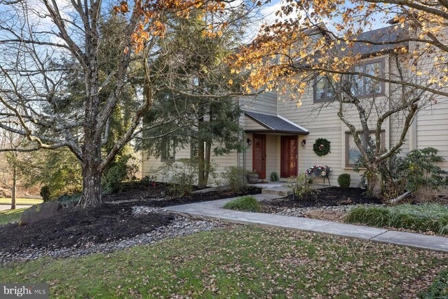 Photo - 64 Parchment Dr