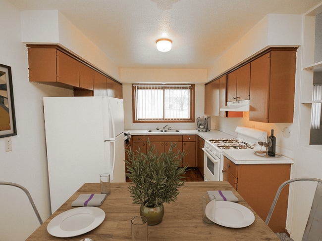 Lots of Cabinet Space!