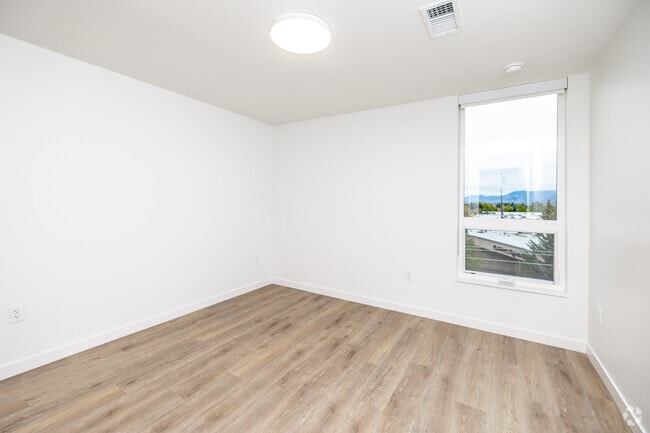1BR, 1BA - A4/870 SF