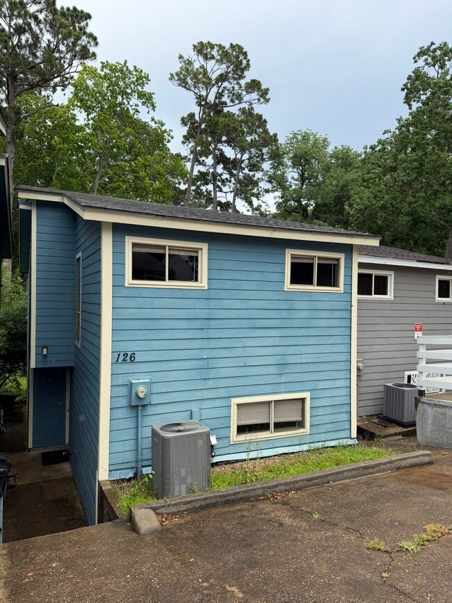 Building Photo - 126 Harbour Ln