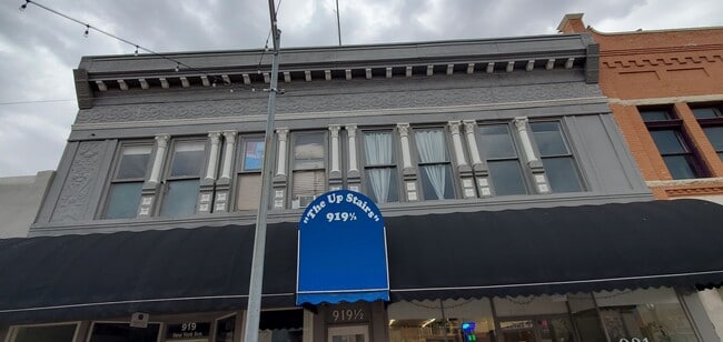 Building Photo - 919 N New York Ave Unit 1