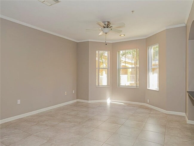 Photo - 5045 Fairways Cir Unit D207