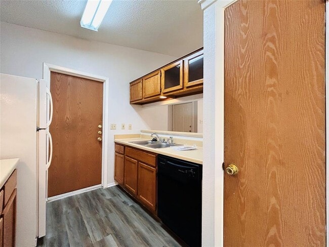 Photo - 416 Greenlawn Blvd