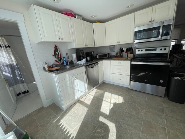 Photo - 122 W Central St Unit Apt2