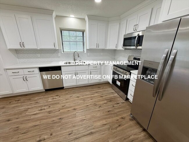 Photo - 10807 Haskins St