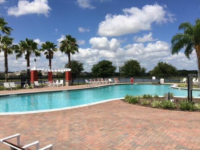 Photo - 750 Home Grove Dr