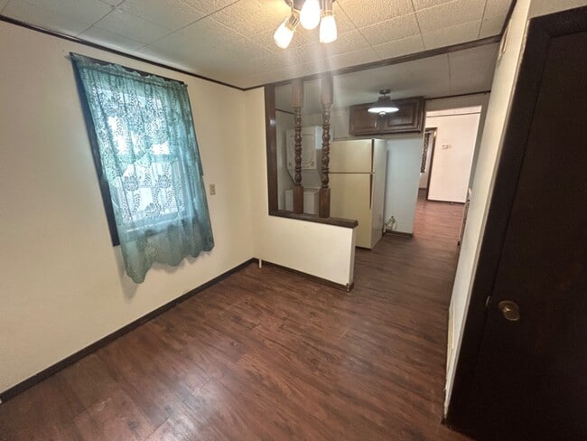 Photo - 812 W 11th Ave