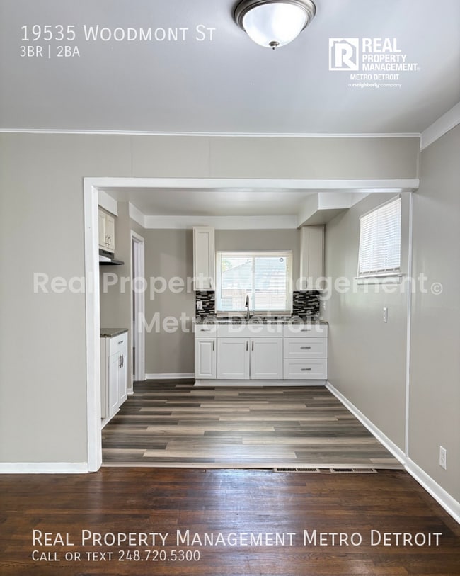 Photo - 19535 Woodmont St