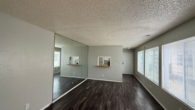 Photo - Cute Airy Studio Near Havana and Exposition Unit 251