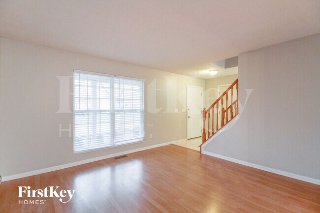 Photo - 903 Pine Needle Pl