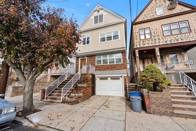 Photo - 77 W 17th St Unit 2