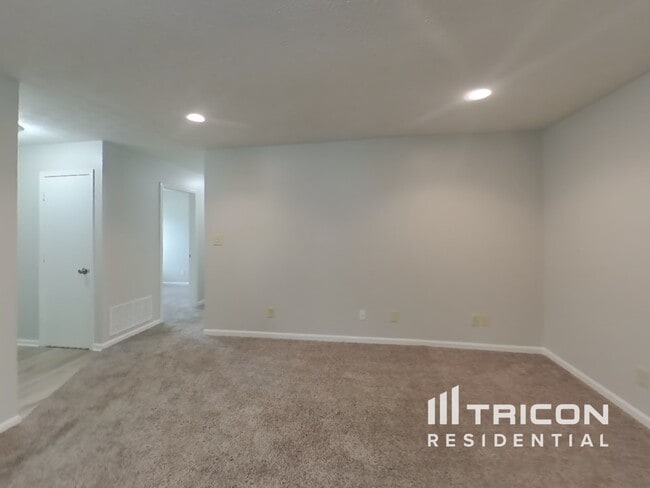 Photo - 5220 Tamarisk Ct