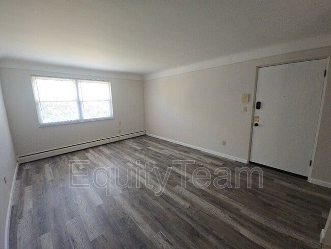 Photo - 4505 Forest Trail Unidad 4