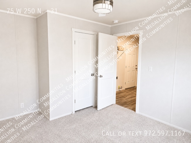 Photo - 75 W 250 N