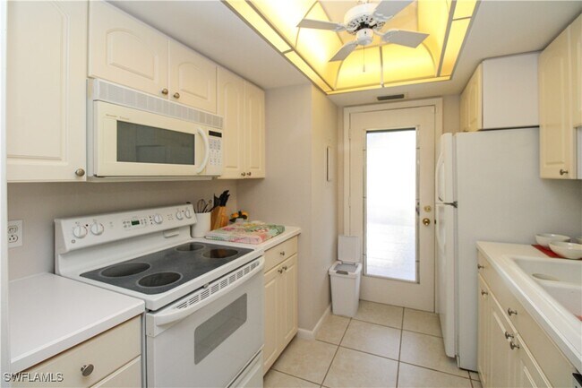 Photo - 333 4th Ave S Unit 202