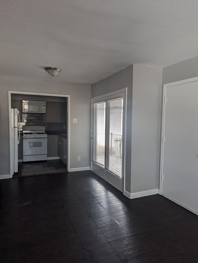Photo - Grigsby Square Apartments Main
