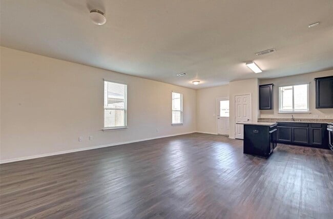 Photo - 1623 Avocet Way