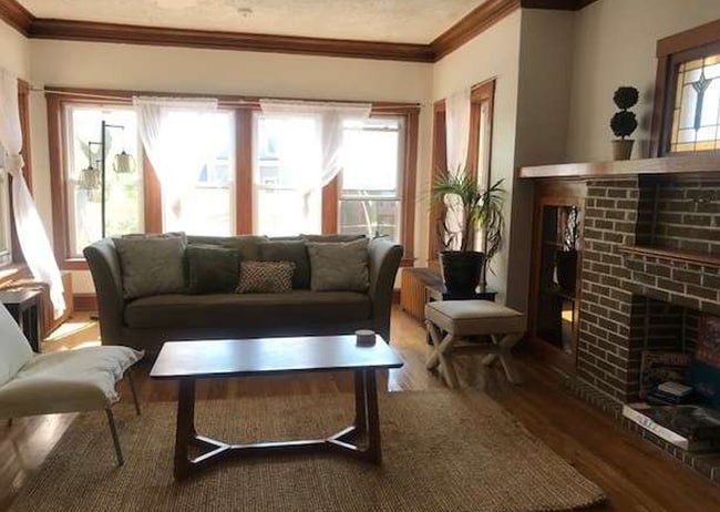 Photo - 2430 N Avers Ave Unit 2