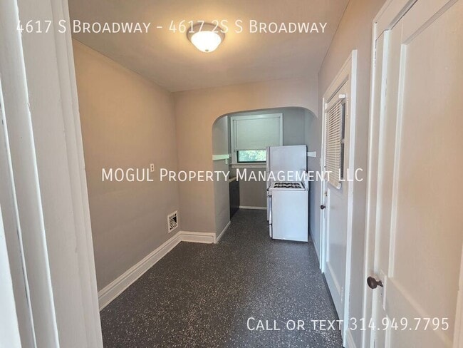 Photo - 4617 S Broadway St Unit 4617 2S S Broadway