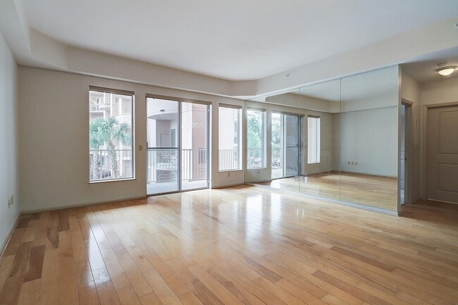 Photo - 3505 Sage Rd Unit 207