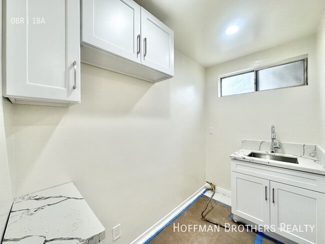 Photo - 20445 Saticoy St Unit 6