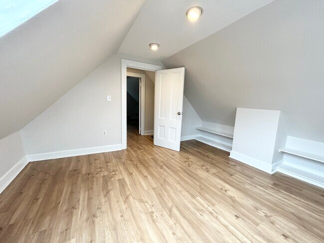 13 Saratoga St Unit 2