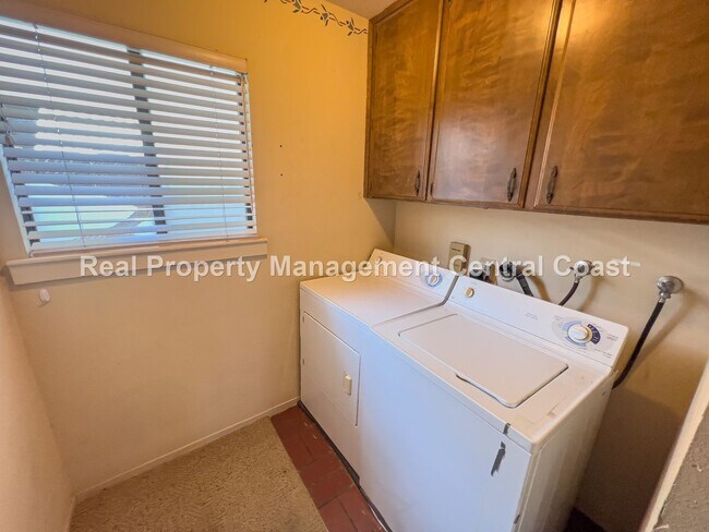 Photo - LEASE PENDING Spacious Los Osos Home - 3 B...