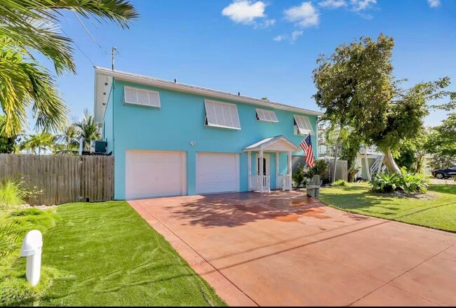 Building Photo - 37 Blue Water Dr