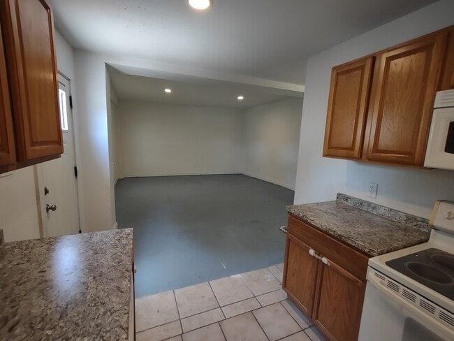 Photo - 1114 S San Marcos Unit 1