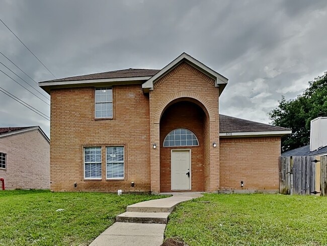 Photo - 2208 Rodney Ln House